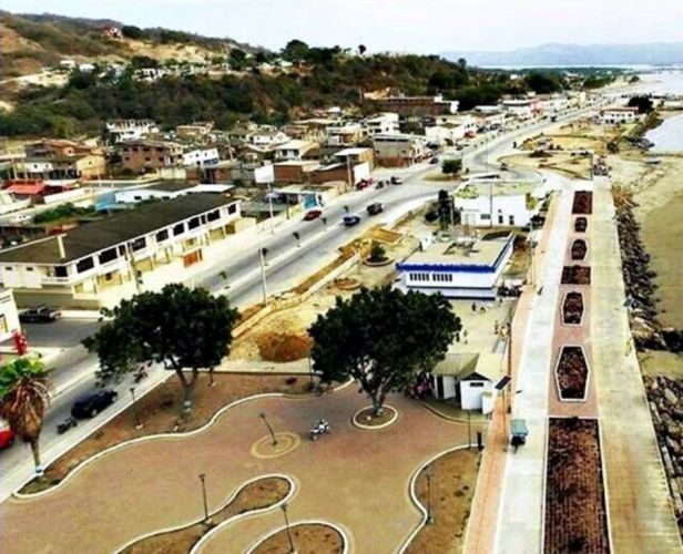 Parque recreacional sobre el malecón de San Vicente.