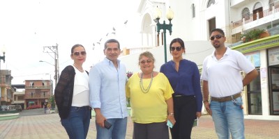 El ministro de Turismo, Fernando Alvarado, en visita reciente a Montecristi.
