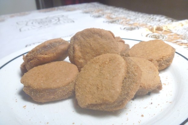 Alfajores con la exquisitez tradicional reconocida a la artesanía dulcera del Cantón Rocafuerte. Manabí, Ecuador.