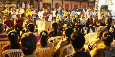 Diálogo alcalde de Manta - dueños de microcomercios en Parroquia Eloy Alfaro. Manabí, Ecuador.