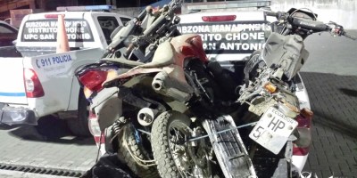 Motocicletas recuperadas en Chone por la Policía nacional. Manabí, Ecuador.