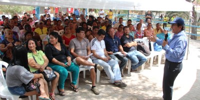 Alcalde de Manta responde inquietudes de moradores de Tarqui. Manabí, Ecuador.