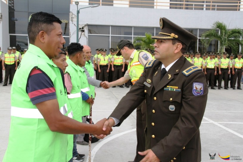 Ceremonia policial en Portoviejo. Manabí, Ecuador.