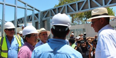 Vicepresidente Jorge Glas visita mercado provisional en construcción, Manta. Manabí, Ecuador.