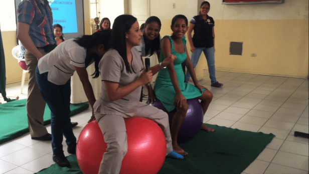 Enseñanzas para alumbramientos sin complicaciones. Manta, Ecuador.