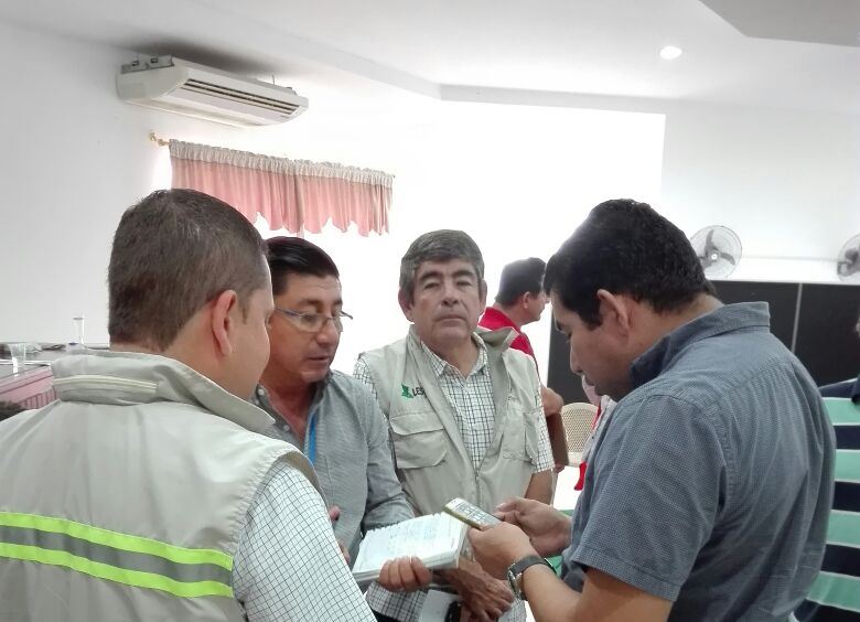 Miembros del Comité de Operaciones de Emergencia de Manta. Manabí, Ecuador.