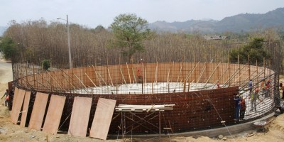 Reservorio de agua en construcción, Calceta. Manabí, Ecuador.