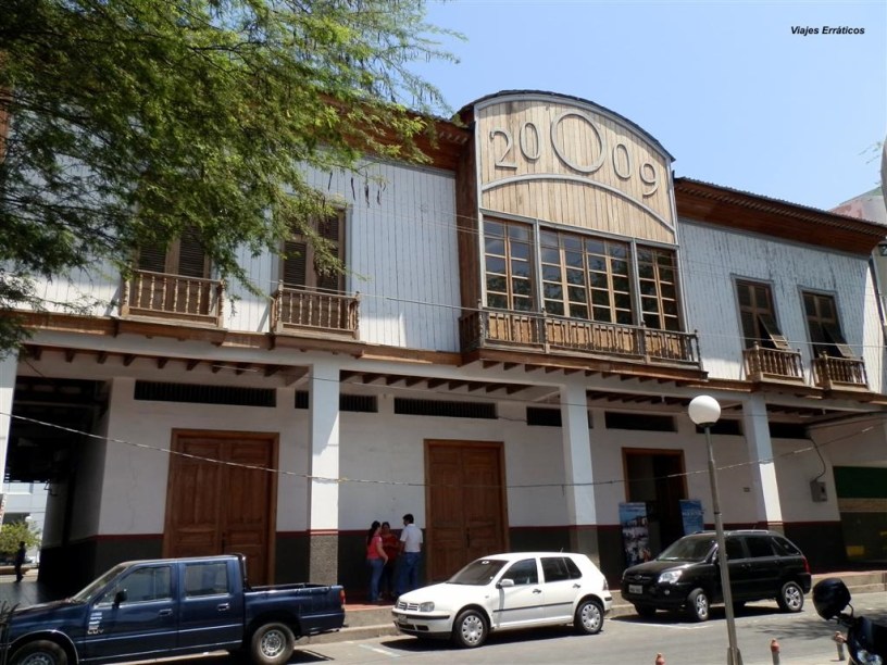 Edificio sede del Museo Municipal Etnográfico de Manta. Manabí, Ecuador.