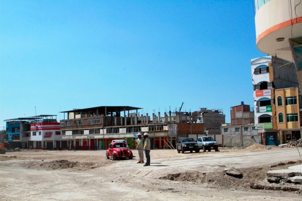Así está hoy el punto más devastado de la zona comercial de Tarqui en Manta. Manabí, Ecuador.