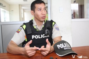 Subteniente Johnathan Eras, jefe policial en Montecristi. Manabí, Ecuador.