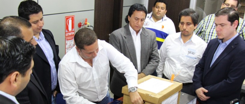 Apertura de sobres con propuesta de alianza estratégica para la EPAM. Manabí, Ecuador.