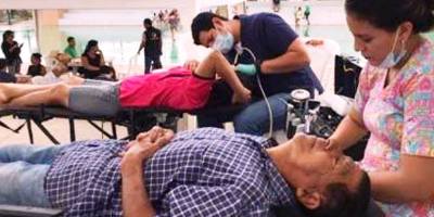 Atención médica a pacientes de Montecristi afectados por la copiosidad del invierno. Manabí, Ecuador.