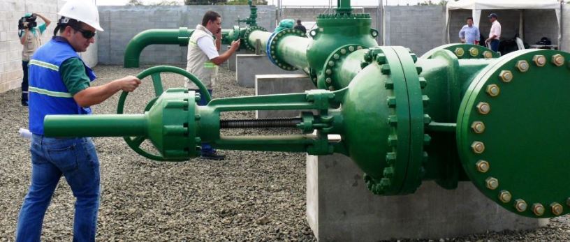 Derivador de acueducto de la EPAM. Manabí, Ecuador.