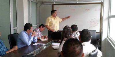 Directores departamentales del GAD de Montecristi diseñando un plan de contingencia invernal. Manabí, Ecuador.