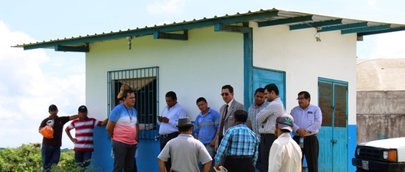 Autoridades judiciales y de la EPAM indagan un delito grave contra los consumidores de agua potable en la zona rural de Manta. Manabí, Ecuador.
