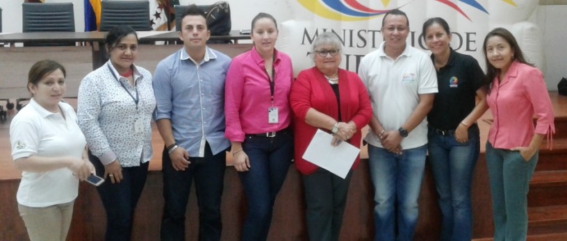 Funcionarios públicos, promotores de turismo en Montecristi, Manta y Jaramijó. Manabí, Ecuador.