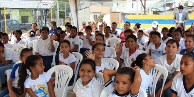Niños participantes en un curso La Seguridad Junto a Ti, en Manta. Manabí, Ecuador.