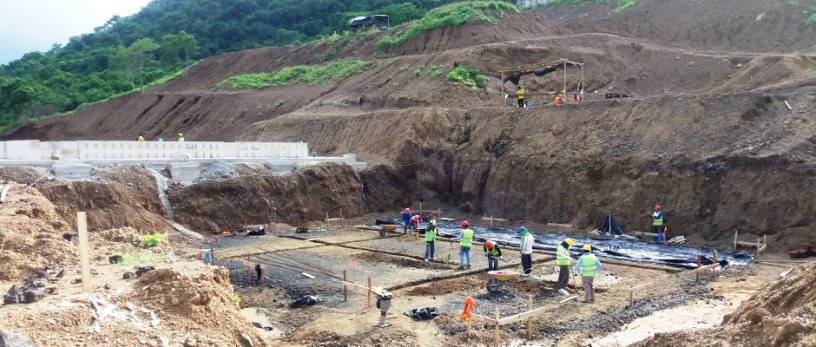 Constuyen bases de planta potabilizadora de agua para Montecristi. Manabí, Ecuador.