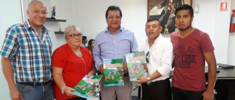 Presentación previa del cuento infantil "Guacharaca Inteligente" que promueve al Cerro Montecristi. Manabí, Ecuador.