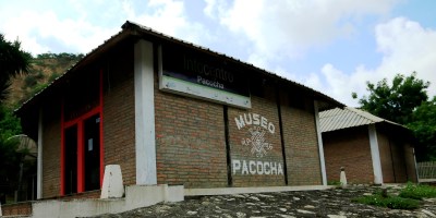 Museo Pacocha, vista lateral de su edificio en el Cantón Manta. Manabí, Ecuador.