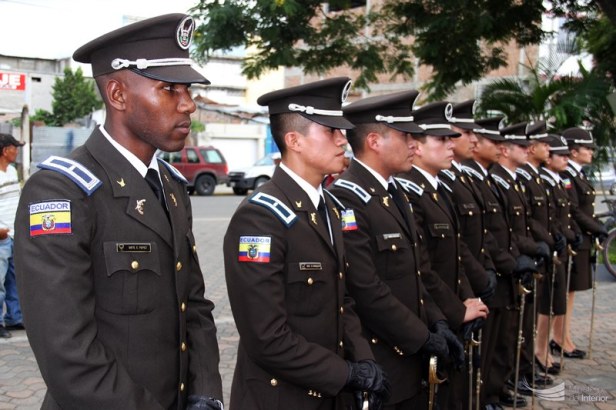 Nuevos oficiales de policía incorporados al servicio en el Cantón Portoviejo. Manabí, Ecuador.