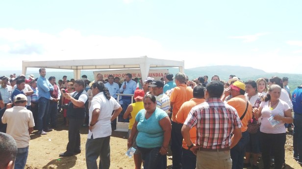 Recepción parcial de una planta de tratamiento de agua para Montecristi. Sitio El Centinela, falda del cerro. Manabí, Ecuador.