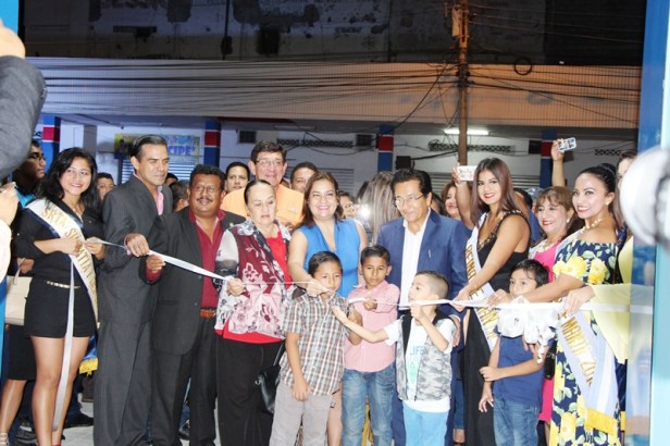 Acto inaugural del reconstruido Mercado Central Municipal de Manta. Manabí, Ecuador.