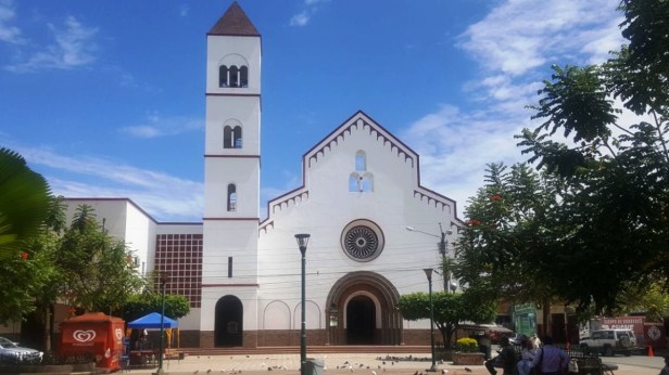 Templo San Cayetano de Chone. Manabí, Ecuador.