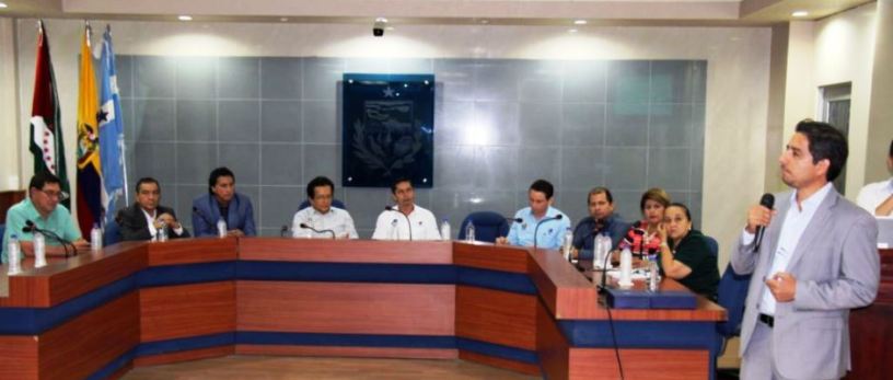 Presentación de proyecto EPAM para construir dos acueductos que servirán a la zona centro norte de Manabí, Ecuador.