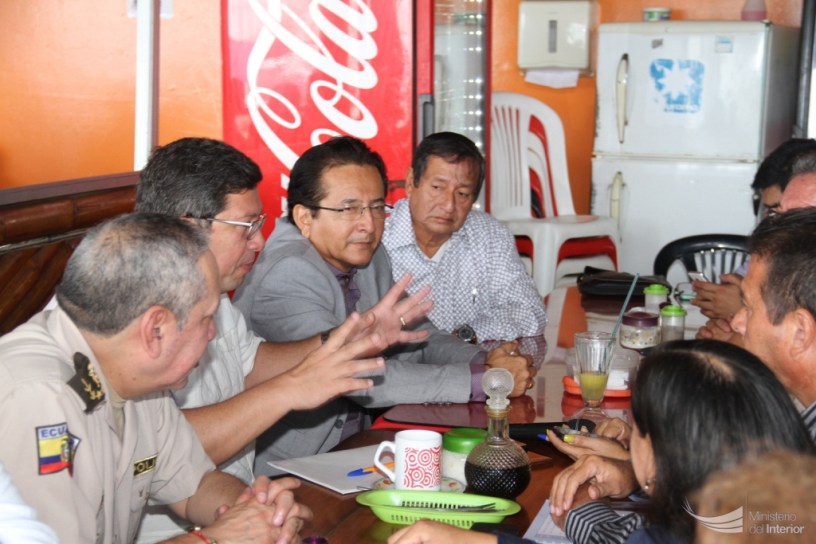 Desayuno de trabajo en Manta con el ministro del Interior, César Navas. Manabí, Ecuador.