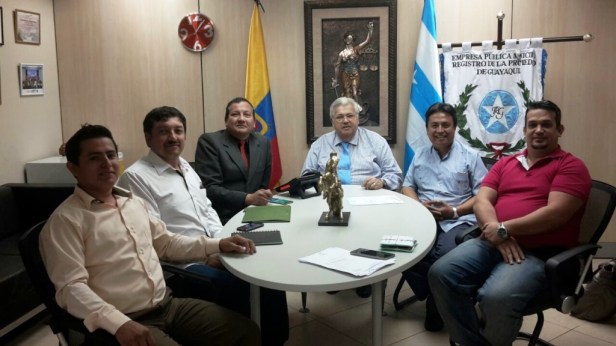 Registro Propiedad Chone, capacitación