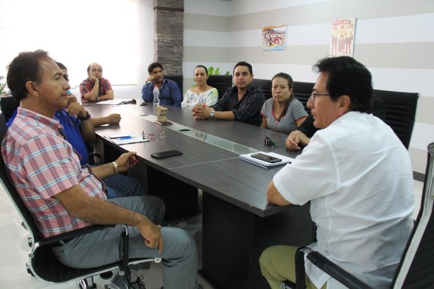 Comerciantes de Portoviejo en Alcaldía de Manta