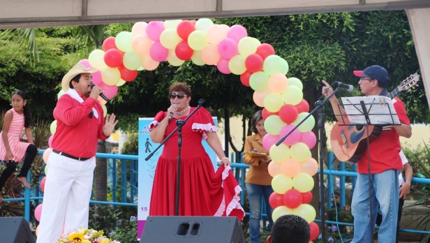 Celebración 15 años Aso Invidentes Manta, artistas
