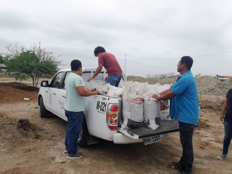 Compost donado por el GAD municipal de Jaramijó al GAD municipal de Manta.