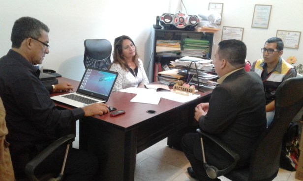 Despacho rectora UE Jeremías Velásquez, Chone