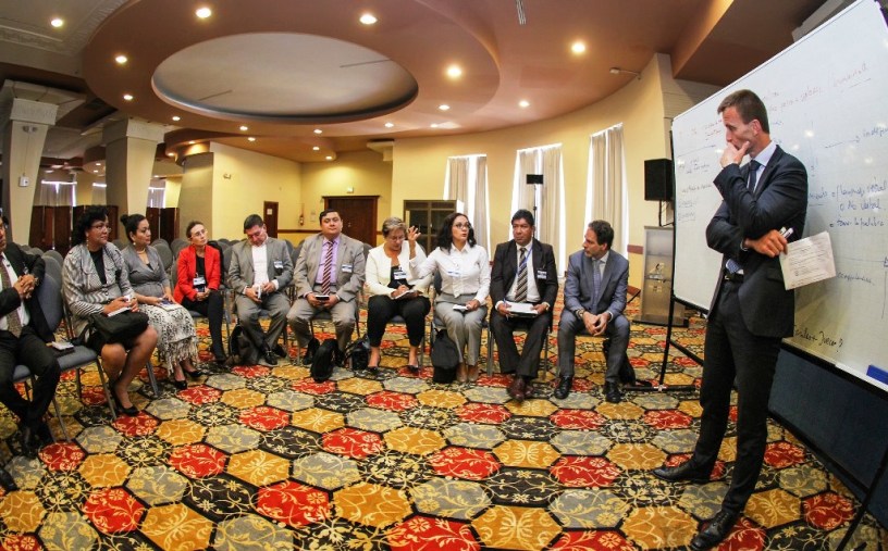 Una clase magistral del Encuentro Interamericano de Escuelas Judiciales, Quito.