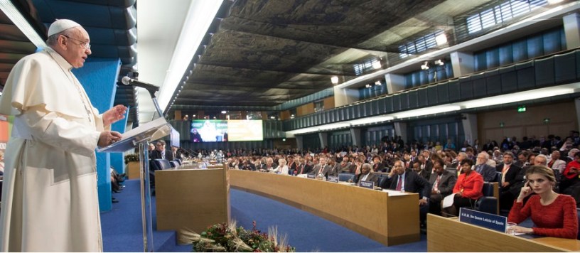 El papa Francisco en una ceremonia en la FAO (Foto bajada del sitio web oficial de la FAO).