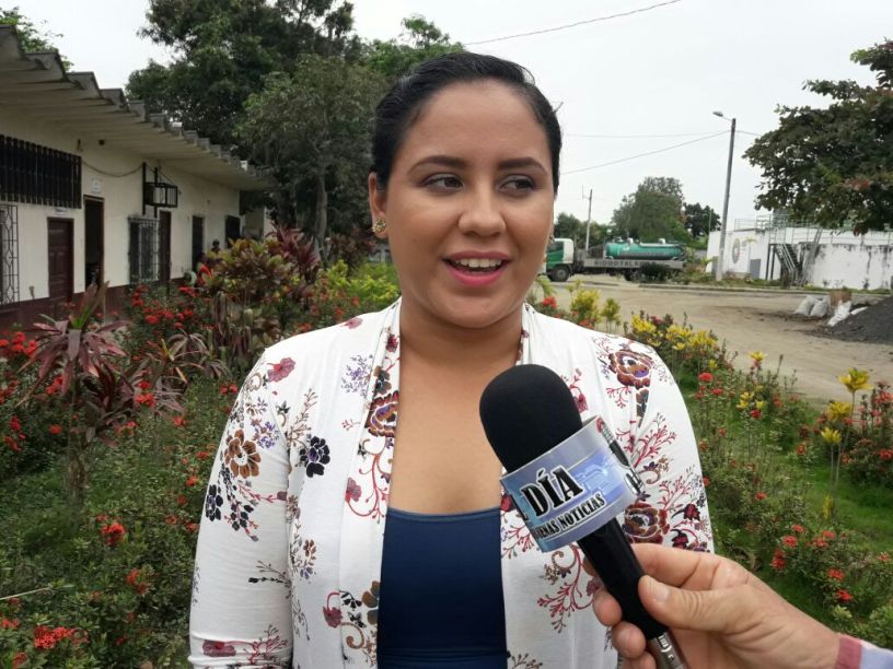 La gerente de la Empresa Pública Municipal Aguas del Chuno. Manabí, Ecuador.