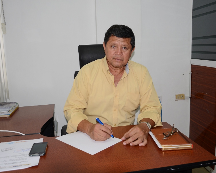 Director del departamento municipal de Deportes de Chone. Manabí, Ecuador.