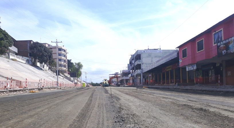 Avenida 4 de Noviembre de Manta, tramo en regeneración. Manabí, Ecuador.