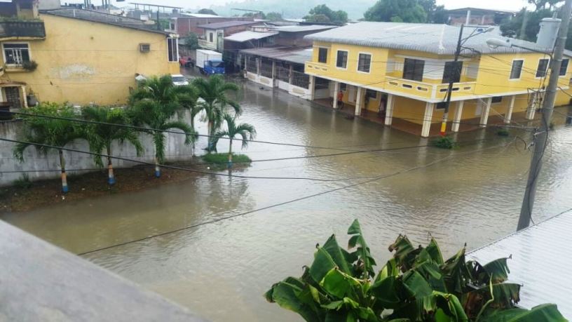 Calles de Chone anegadas por la lluvia del día sábado 17 de marzo de 2018. Manabí, Ecuador.
