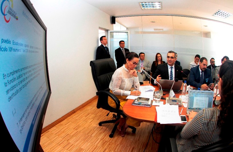 La Comisión de Justicia de la Asamblea Nacional de la República recibe las propuestas de reformas al COFJ planteadas por el Consejo de la Judicatura. Quito.