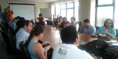 Participantes en un taller de capacitación sobre el Plan Nacional del Bambú, en Chone. Manabí, Ecuador.