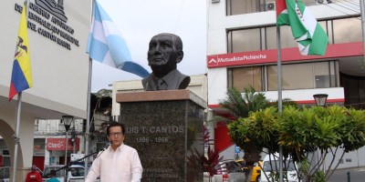 El alcalde de Manta, Jorge Zambrano Cedeño, durante su discurso en la Hora Cívica municipal por el Mes del Manabitismo (junio 2018). Manabí, Ecuador.