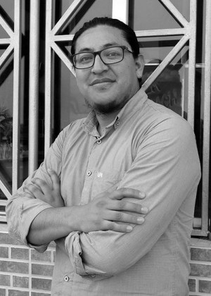 Poeta ecuatoriano Edison Navarro Cansino.