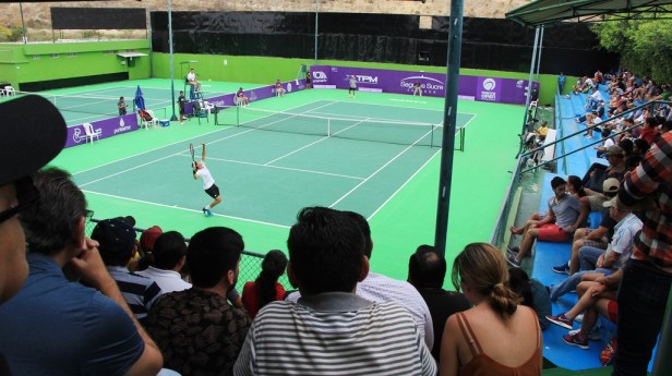 Cancha del Umiña Tenis Club, de Manta. Manabí, Ecuador.