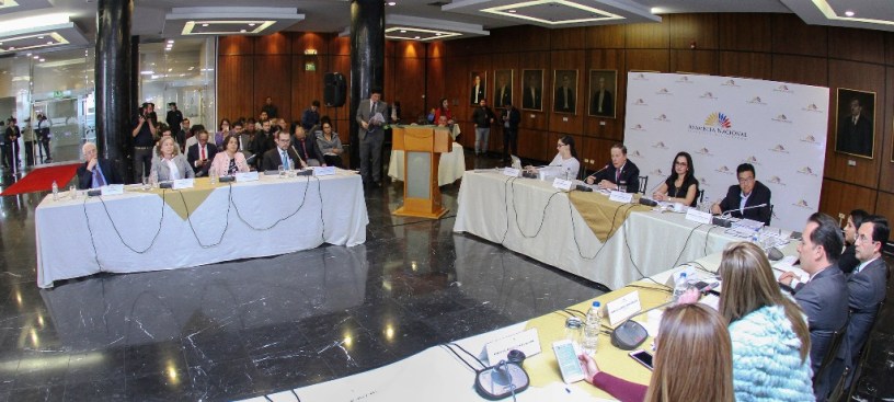 Vocales del Consejo de la Judicatura interino informan a la Comisión de Justicia de la Asamblea Nacional del Ecuador y observan algunos proyectos para reformas de leyes vinculantes para la Función Judicial.