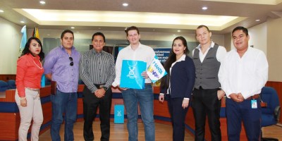 Protagonistas de la presentación de la App Moovit en la ciudad de Manta. Manabí, Ecuador.