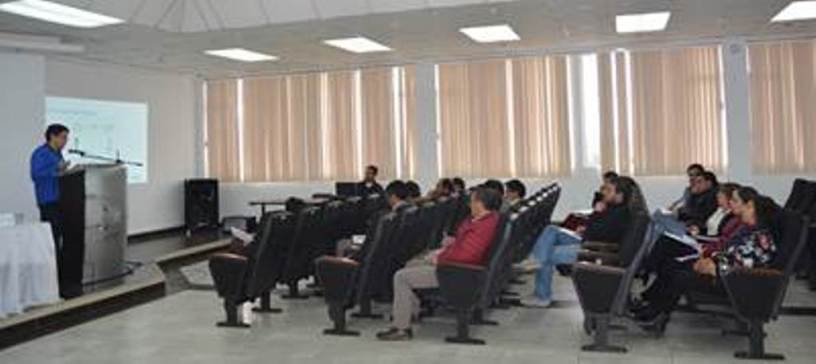 Instructor y participantes en curso-taller del Consejo de la Judicatura. Quito, Ecuador.