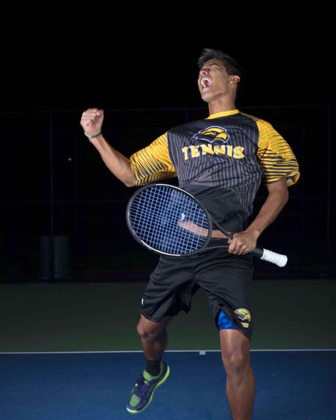 Jorman Reyes, tenista de la ciudad de Manta. Manabí, Ecuador.